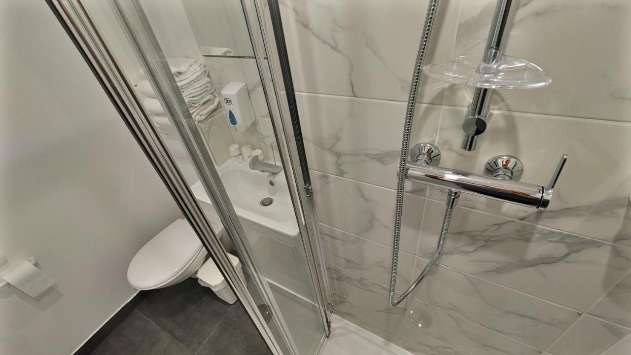 Fasthotel Well Inn Macon Sud - Un Hotel Fh Confort Charnay-lès-Mâcon Dış mekan fotoğraf